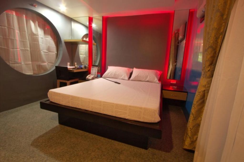 Icon Hotel Манила Екстериор снимка