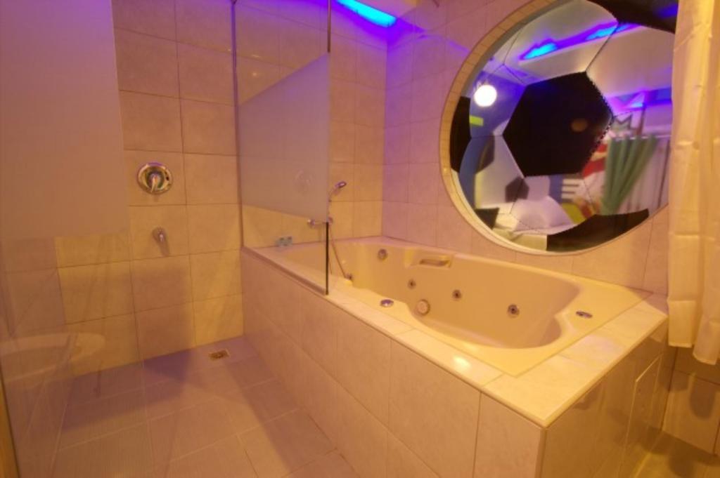 Icon Hotel Манила Стая снимка