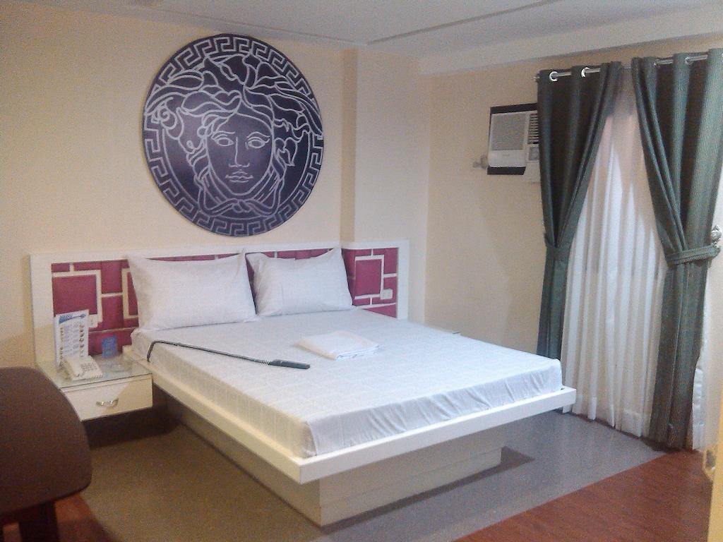Icon Hotel Манила Стая снимка