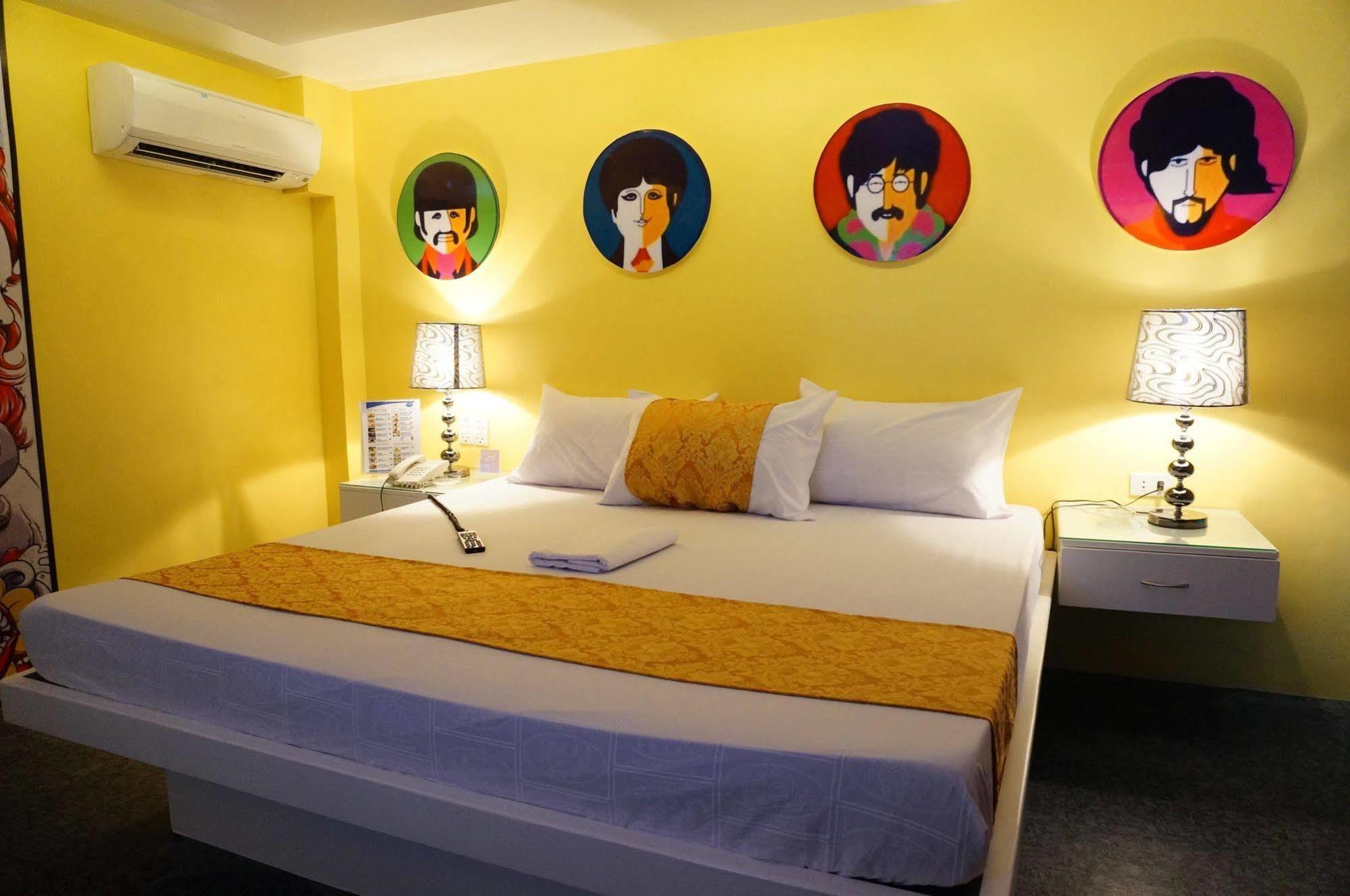 Icon Hotel Манила Екстериор снимка