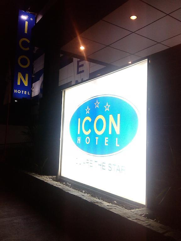 Icon Hotel Манила Екстериор снимка